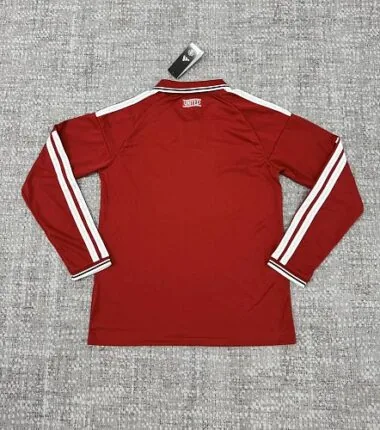 Immagine 2 dell’album Maglie da calcio a maniche lunghe del Manchester United per il 26-27