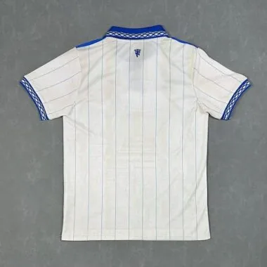 Imagem 2 do álbum 26-27 Man United Soccer Jerseys