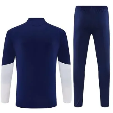 Immagine 2 dell’album Maglie da calcio retro dell’Arsenal per le trasferte 22-23