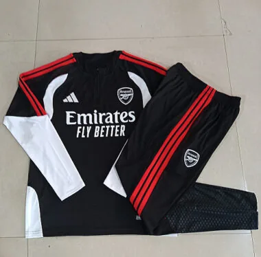 Immagine 2 dell’album Tuta Arsenal Kids 26-27
