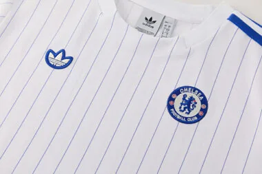 Imagen 3 del álbum Equipación de entrenamiento de fútbol del Chelsea 26-27