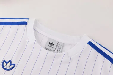 Imagen 13 del álbum Equipación de entrenamiento de fútbol del Chelsea 26-27