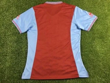 Imagen 3 del álbum 1981/82 West Ham Retro Soccer Jerseys