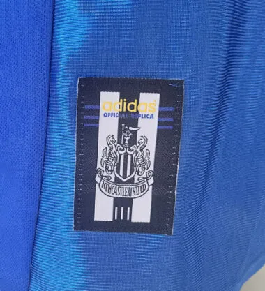 Imagem 4 do álbum 98/99 Newcastle United Away Retro Soccer Jerseys
