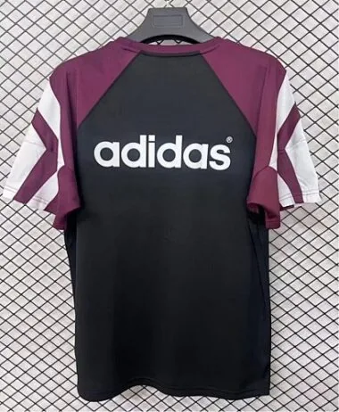 Imagem 2 do álbum 96-97 Newcastle United Retro Soccer Jerseys