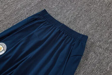 Image 14 de l’album Maillot à manches courtes et pantalon domicile Manchester City 25-26