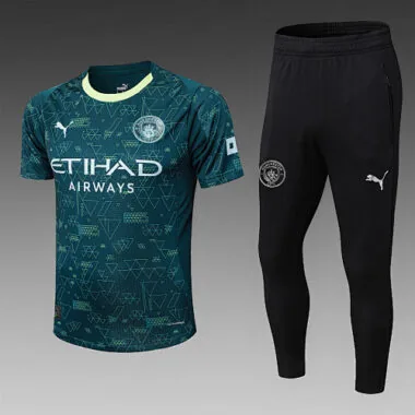 25-26 Manchester City : maillot à manches courtes + short