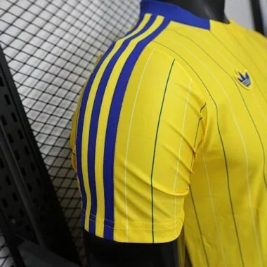 25-26 Leeds United Player Version Soccer Jerseys album image 3