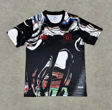 Maillots de football spéciaux de Manchester United n° 25 et 26