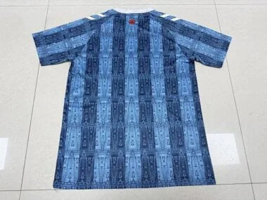 Afbeelding 2 van album 25-26 voetbalshirts van Coventry City