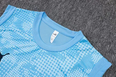 Image 4 de l’album Maillot d’entraînement de football Manchester City 25-26