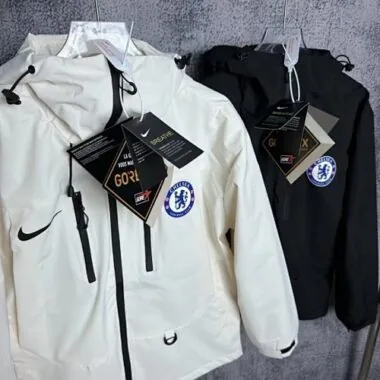 Image 3 de l’album 25-26 Vestes coupe-vent Chelsea