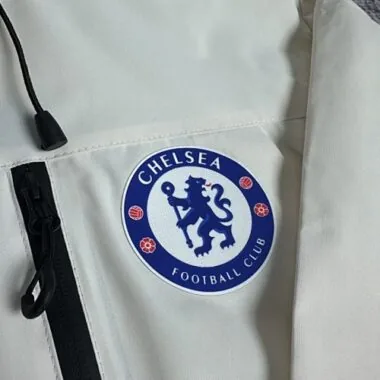 Image 12 de l’album 25-26 Vestes coupe-vent Chelsea