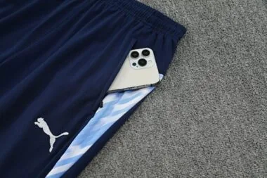 Imagen 5 del álbum Chándal de manga larga del Manchester City 25-26