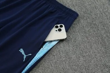 Imagem 3 do álbum Fato de treino de manga comprida do Manchester City 25-26