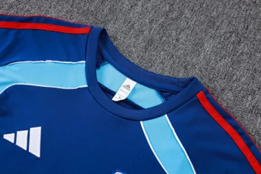 Imagen 7 del álbum Equipación de entrenamiento de fútbol del Arsenal 25-26