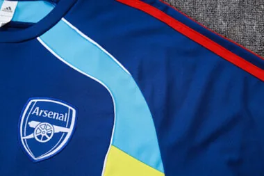 Imagen 8 del álbum Equipación de entrenamiento de fútbol del Arsenal 25-26