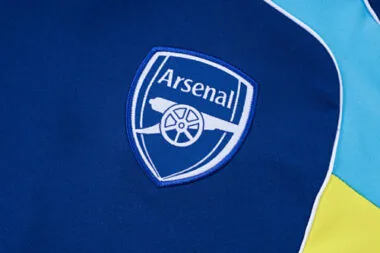 Imagen 10 del álbum Equipación de entrenamiento de fútbol del Arsenal 25-26