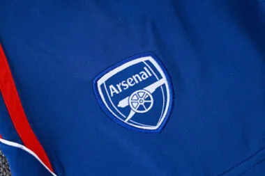 Imagen 17 del álbum Equipación de entrenamiento de fútbol del Arsenal 25-26