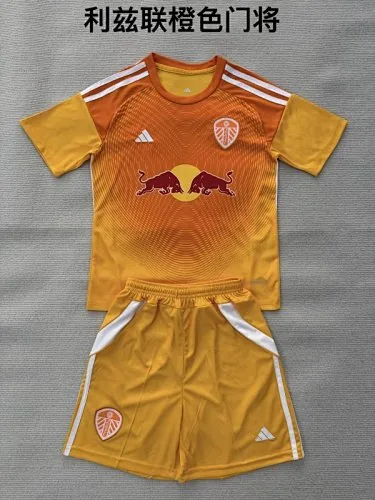 25-26 Leeds United Goalkeeper Soccer Jerseys