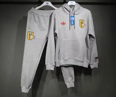 25-26 Sweats à capuche et vestes Manchester United