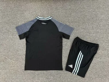 Image 2 de l’album 25-26 Aston Villa Away Kids Soccer Jerseys