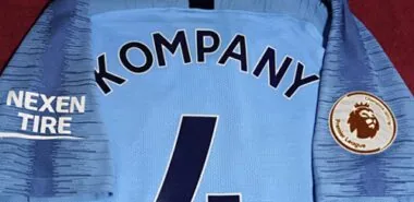 Image 4 de l’album 18-19 Manchester City Home Retro Soccer Jerseys