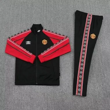 25–26 Man United Trainingsanzug Albumbild 3
