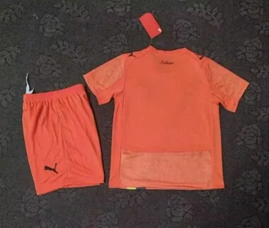 Afbeelding 2 van album 25-26 Manchester City Goalkeeper Kids Soccer Jerseys