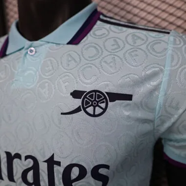 Imagem 3 do álbum Camisolas de futebol do Arsenal, versão especial para jogadores, n.º 25-26
