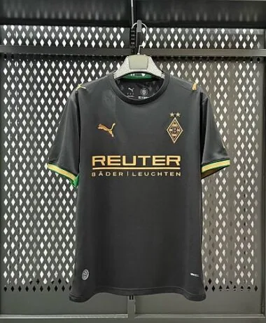 26–27 Mönchengladbach Auswärts-Fußballtrikots