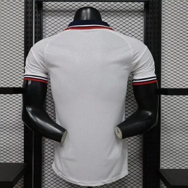 Imagem 4 do álbum 26-27 Bayern Away Player Version Soccer Jerseys