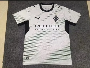26–27 Mönchengladbach Heimtrikots