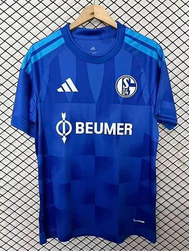 26–27 Schalke-Heimtrikots