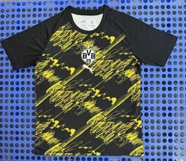 26–27 Dortmund Trainings-Fußballtrikots