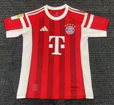 26–27 Bayern-Heimtrikots