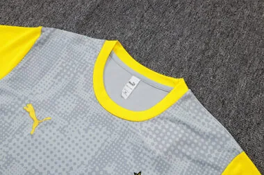 Imagem 3 do álbum Fato de treino de futebol do Dortmund 25-26