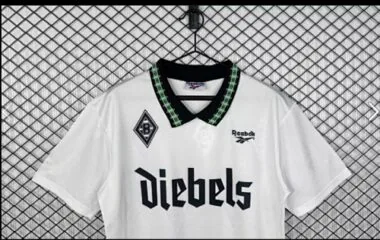 Imagen 2 del álbum 95-96 Monchengladbach Home Retro Soccer Jerseys