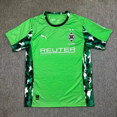 Camisetas de fútbol del Mönchengladbach para los partidos fuera de casa de los días 25 y 26