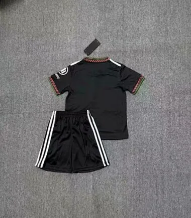 Imagem 2 do álbum 25-26 Bayern Third Kids Soccer Jerseys
