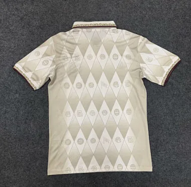 Immagine 2 dell’album 25-26 Maglie da calcio speciali del Bayern