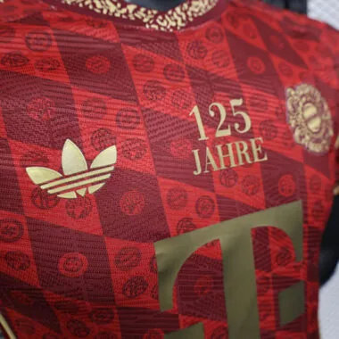 Imagem 5 do álbum 25-26 Bayern 125th Anniversary Player Version Soccer Jerseys