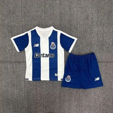 26-27 Porto thuisvoetbalshirts voor kinderen