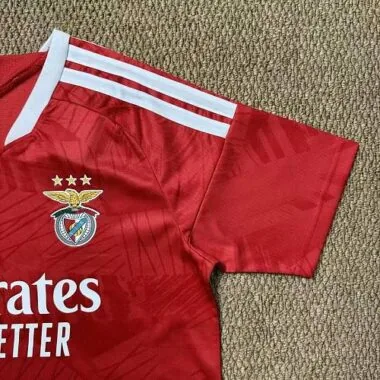 Imagem 3 do álbum 26-27 Benfica Home Soccer Jerseys