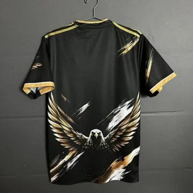 Imagem 2 do álbum 25-26 Camisolas de futebol especiais do Benfica