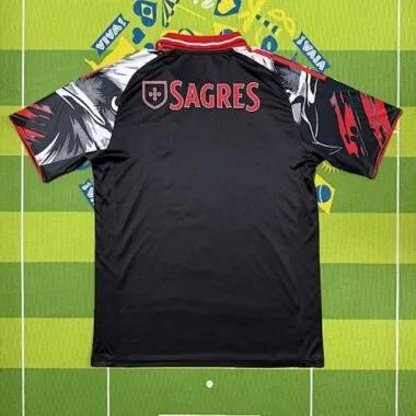 Imagen 2 del álbum 26-27 Benfica Training Soccer Jerseys