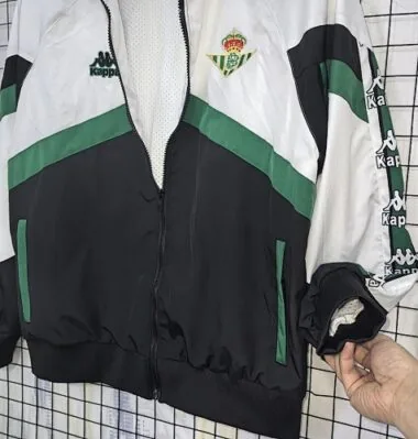 Imagen 4 del álbum 95-97 Benfica Retro Windbreaker Jackets