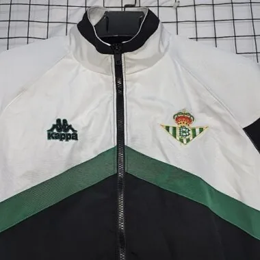 Imagen 7 del álbum 95-97 Benfica Retro Windbreaker Jackets