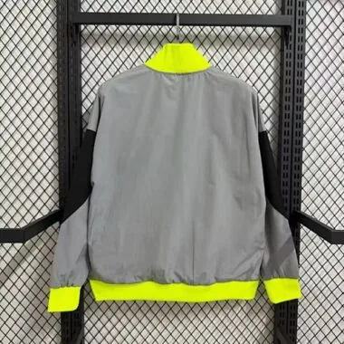 Imagen 2 del álbum 25-26 Sporting Lisbon Windbreaker Jackets