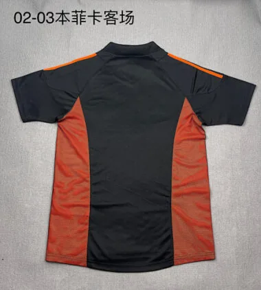 Imagen 2 del álbum 02-03 Benfica Away Retro Soccer Jerseys